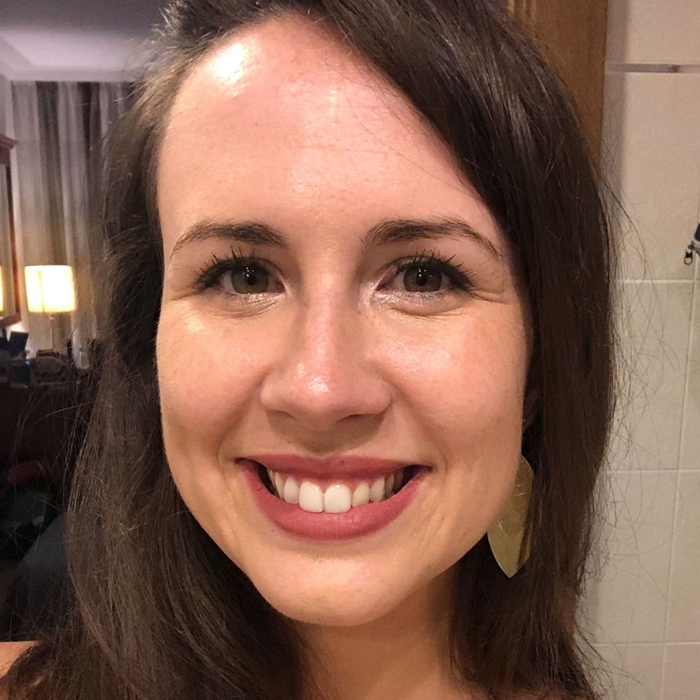 Meet your Posher, Olivia